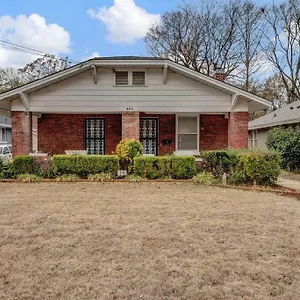 Holiday home Contemporary Near Zoo And Rhodes College